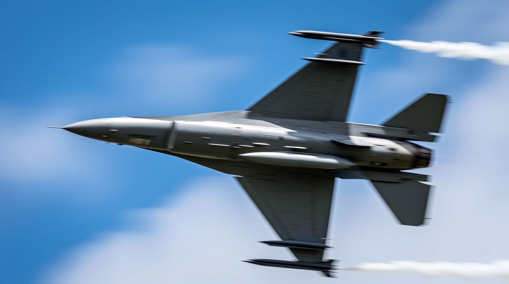 Ощути драйв гонки бомбардиров!